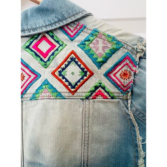 White Crow Embroidered Denim Jacket, Size Large, NWT - Picture 10 of 15